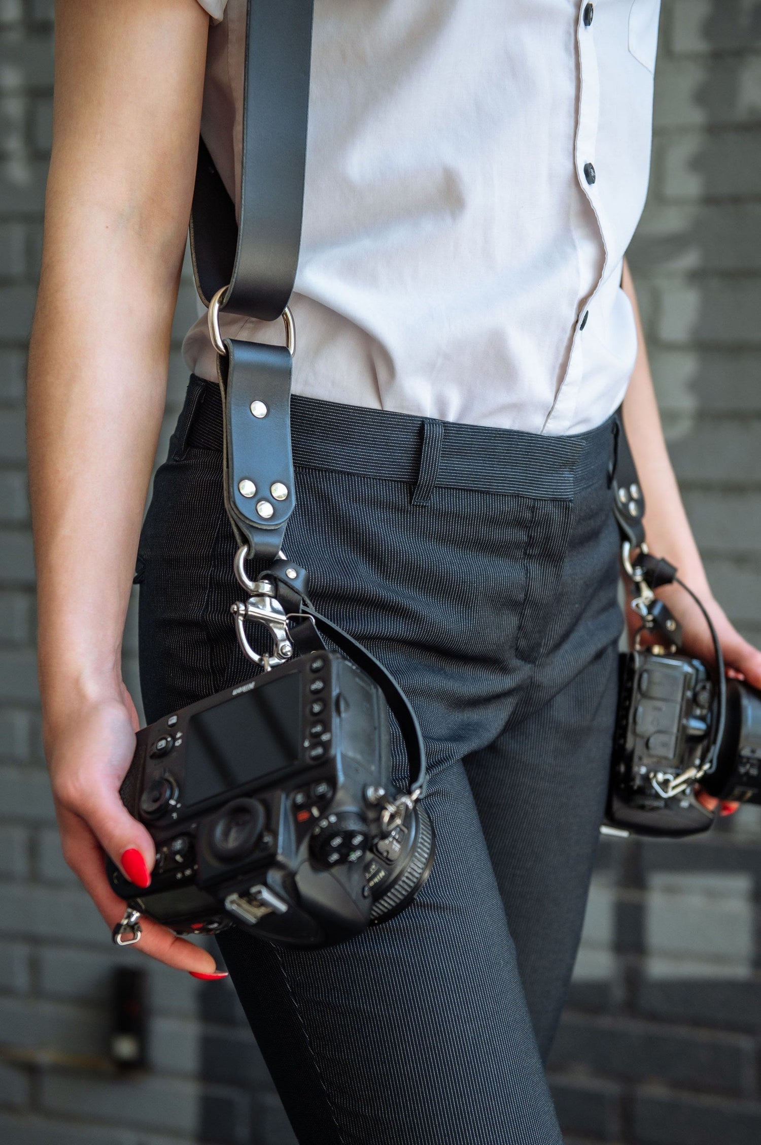 CAMERA HARNESSES & STRAPS